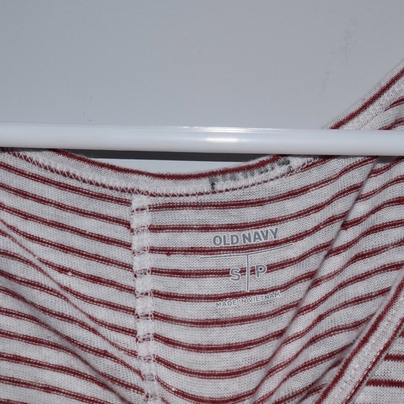 Old Navy Red & White Striped Tank Top. - Picture 3 of 4